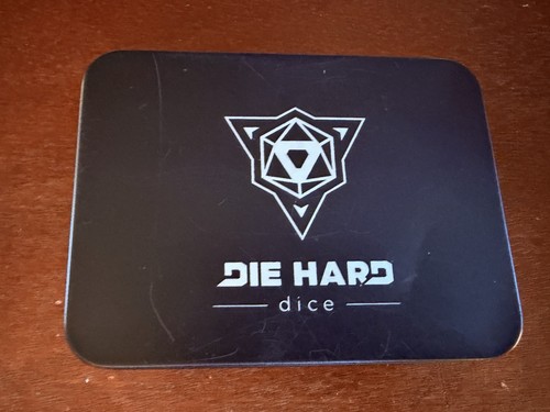 Die hard dice - dice, mythica